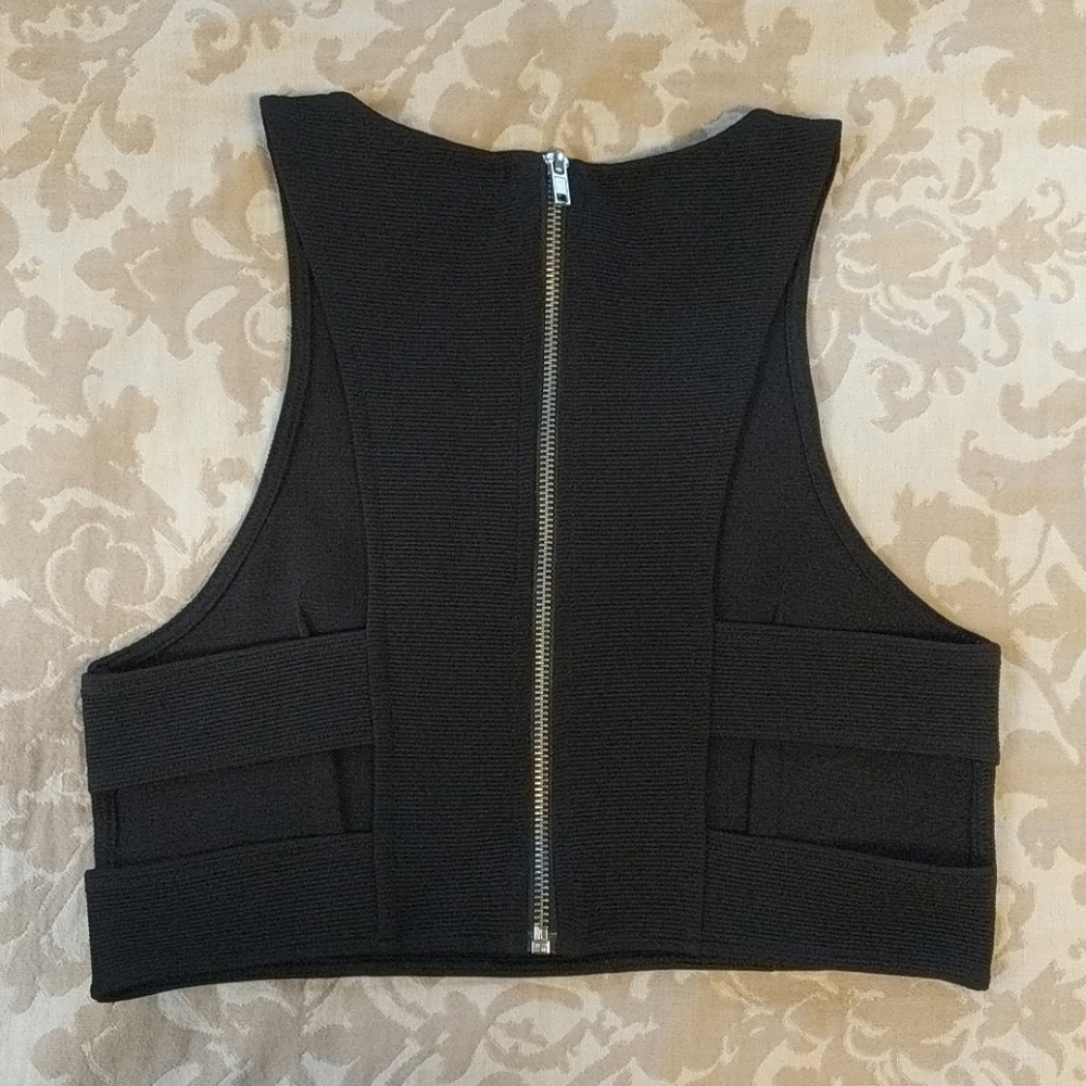 H&M Crop Top - Picture 2 of 3